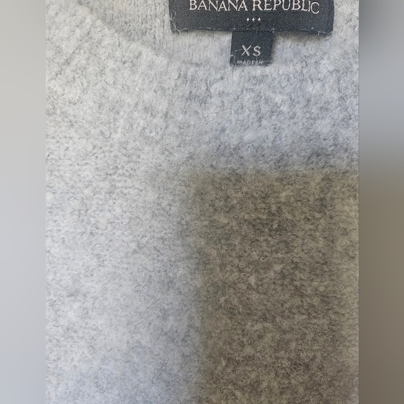 Banana Republic light gray wool blend crew neck sweater - Picture 7 of 9